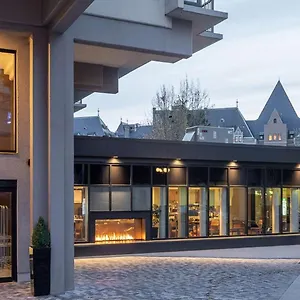 Doubletree By Hilton & Hotel